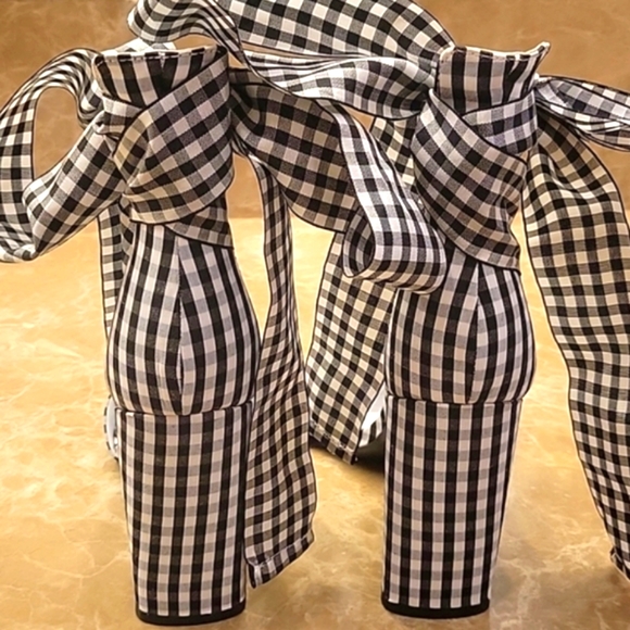 Guess Black/White Gingham Patterned ankle-wrap block-heeled open-toe shoes,  8M - Picture 10 of 16